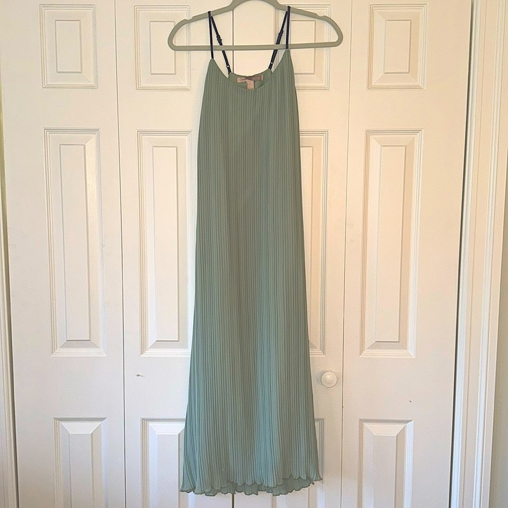 Pastel Green Textured Maxi Dress Forever 21 Women’s Small